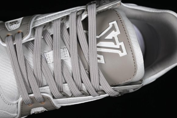 Trainer Gray White：圖片 8