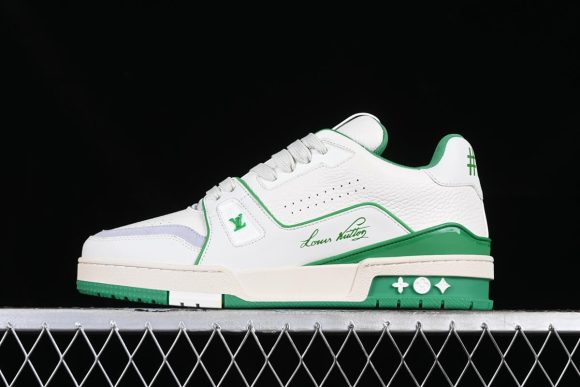 Trainer green white