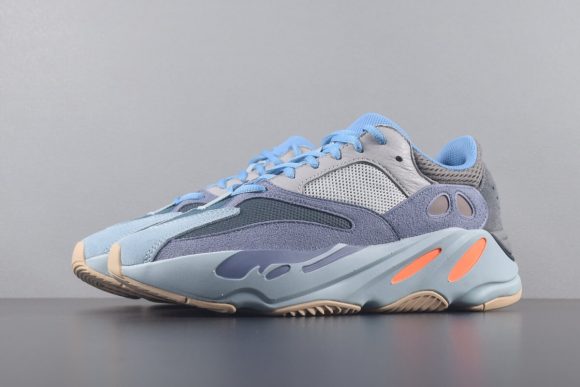 YEEZY 700 BOOST “Carbon Blue”：圖片 2