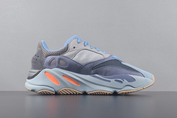 YEEZY 700 BOOST “Carbon Blue”：圖片 4